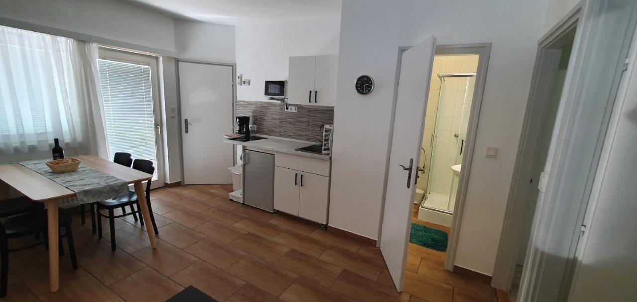 Forrest Apartman Gyenesdiás Esterno foto